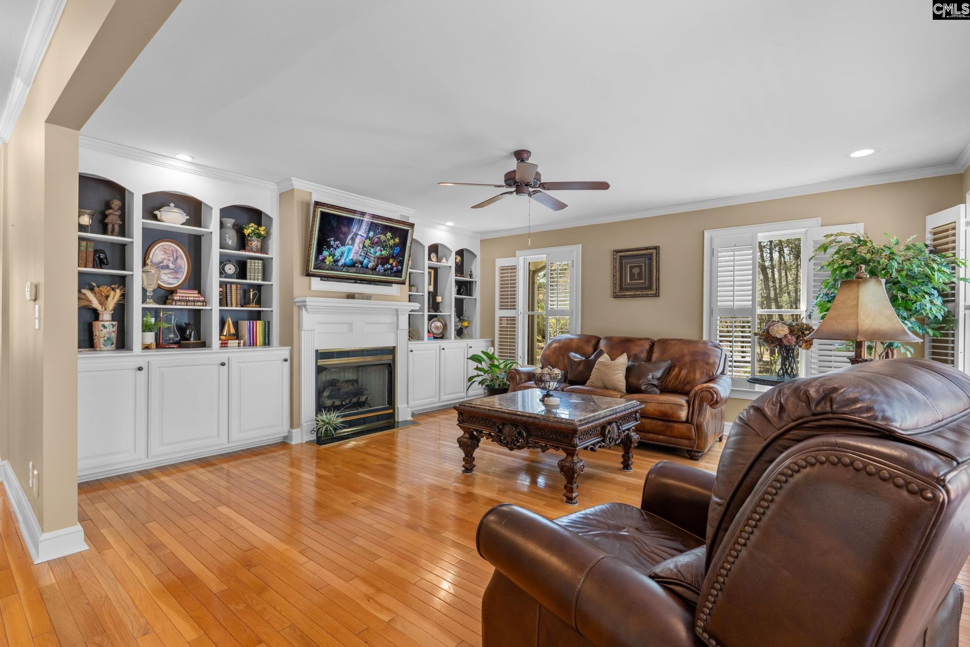 1368 Sunnyhill Drive Photo 8