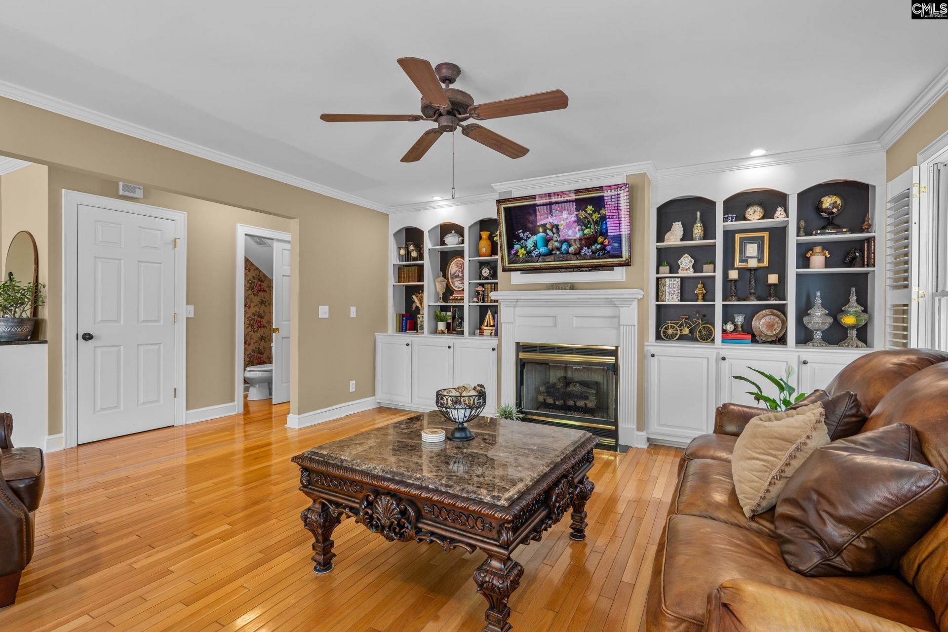 1368 Sunnyhill Drive Photo 9