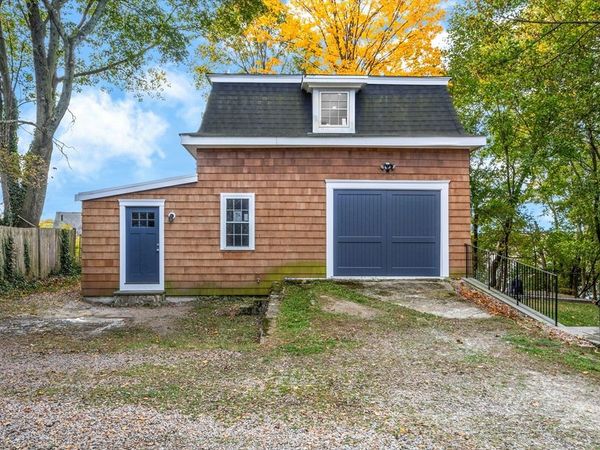 8 Pine St, Unit 4, Boston, MA 02136