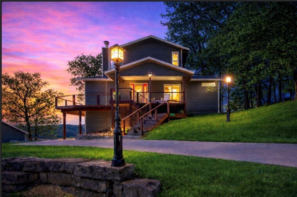 240 Point Mirage Road Eureka Springs, AR 72631
