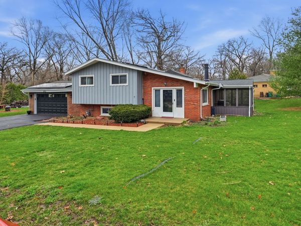 3N539 Woodland Avenue , West Chicago, IL 60185