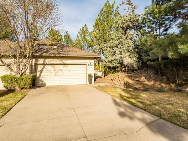 3020 NW Clubhouse Drive, Bend, OR 97703