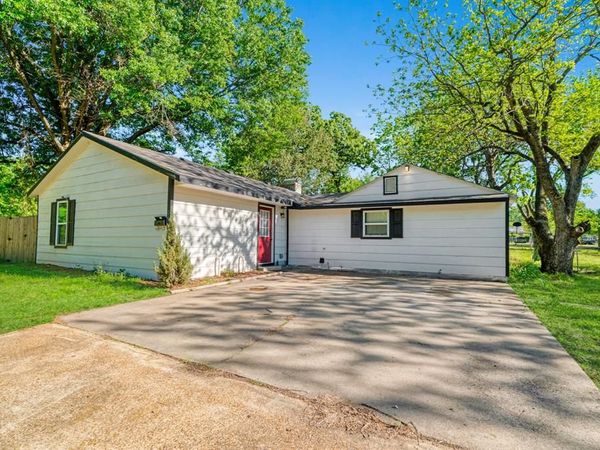 2617 Graham Street, Paris, TX 75460