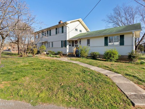 111 Vienna Rd, Oak Ridge, TN 37830