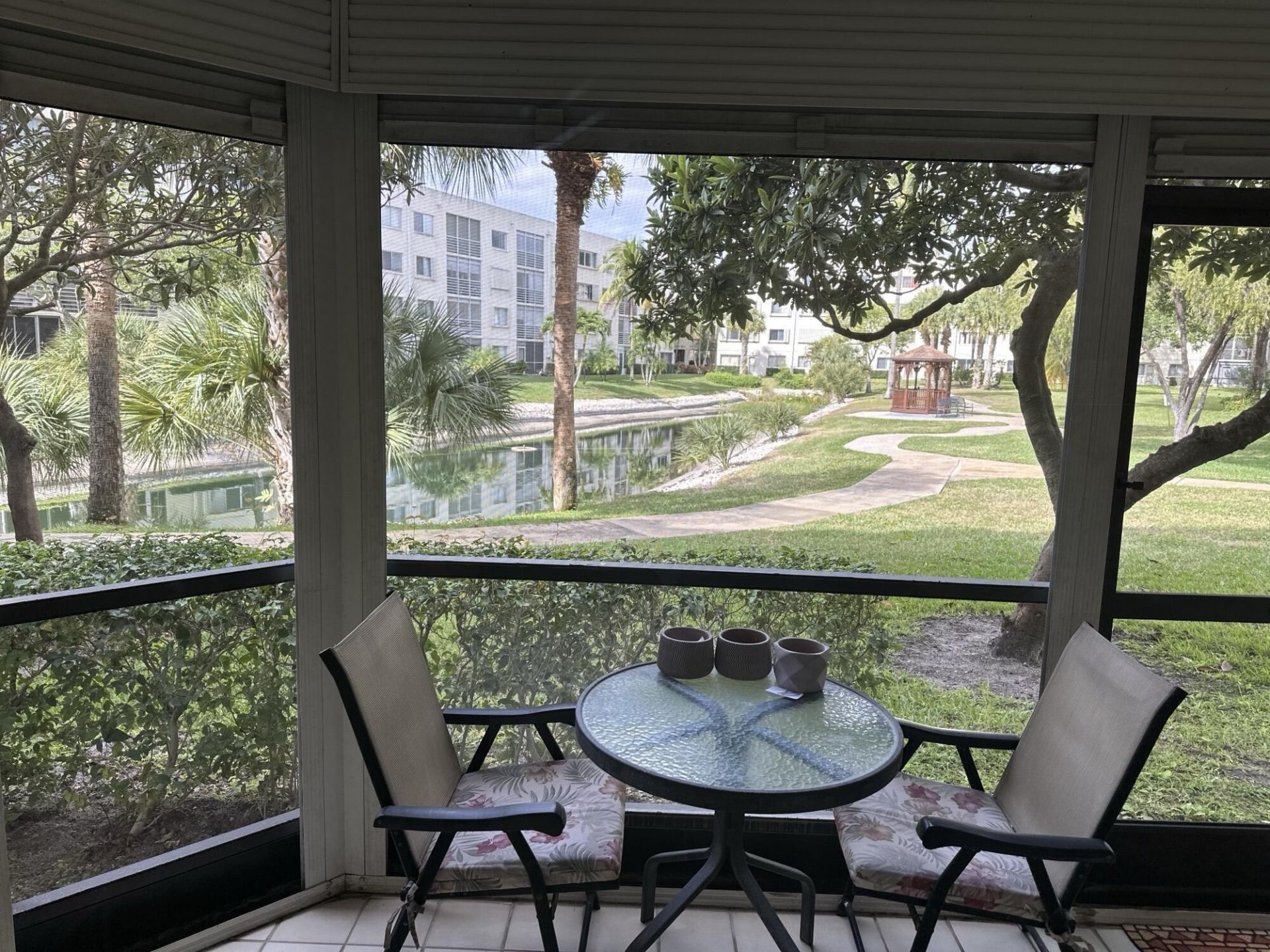 3138 Via Poinciana, Unit 114, Lake Worth, FL 33467 Photo