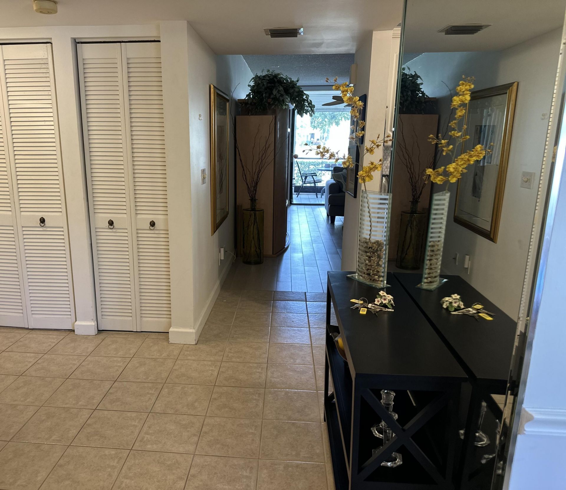 3138 Via Poinciana, Unit 114, Lake Worth, FL 33467 Photo