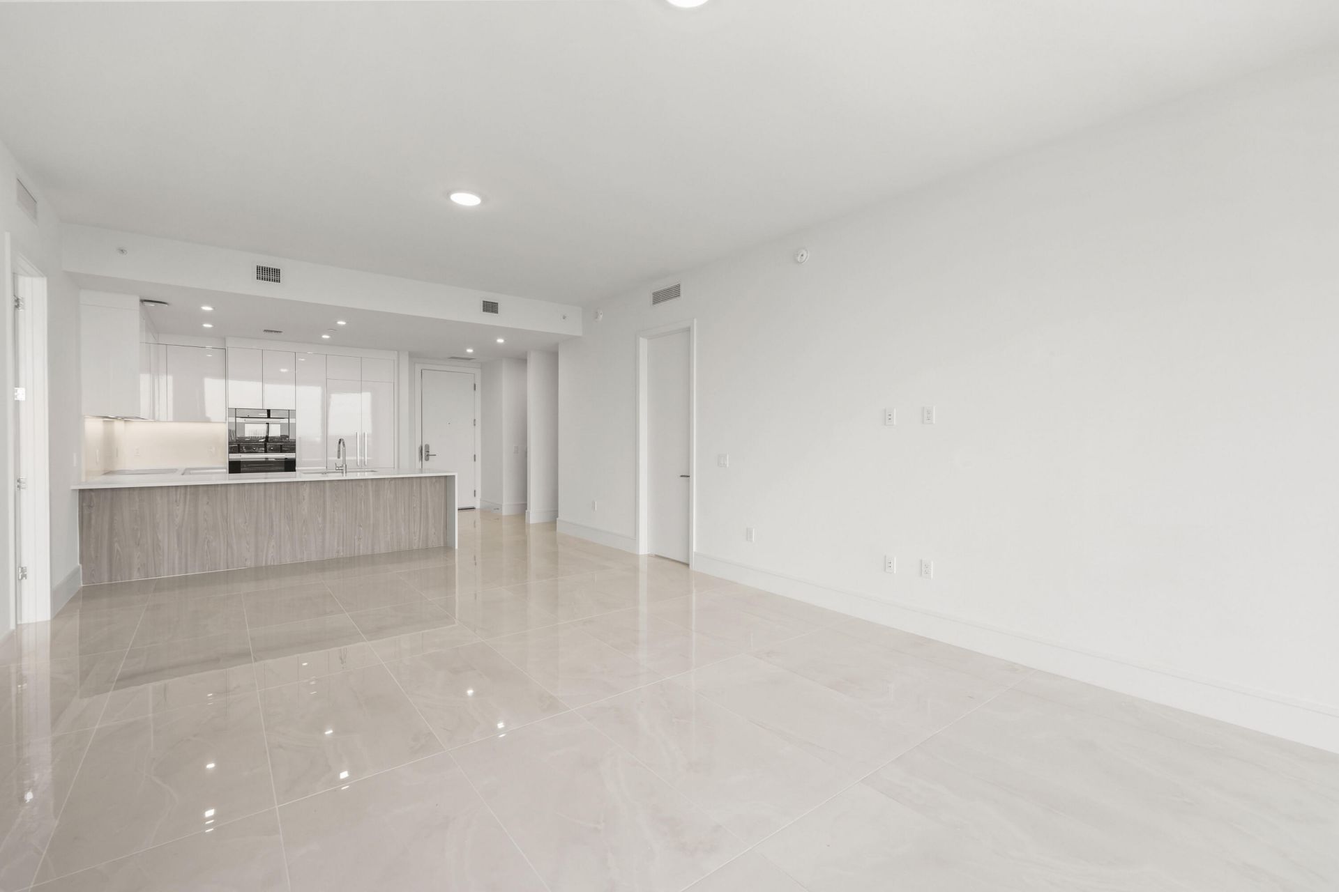 220 Lake Shore Drive, Unit 1121, Lake Park, FL 33403 Photo