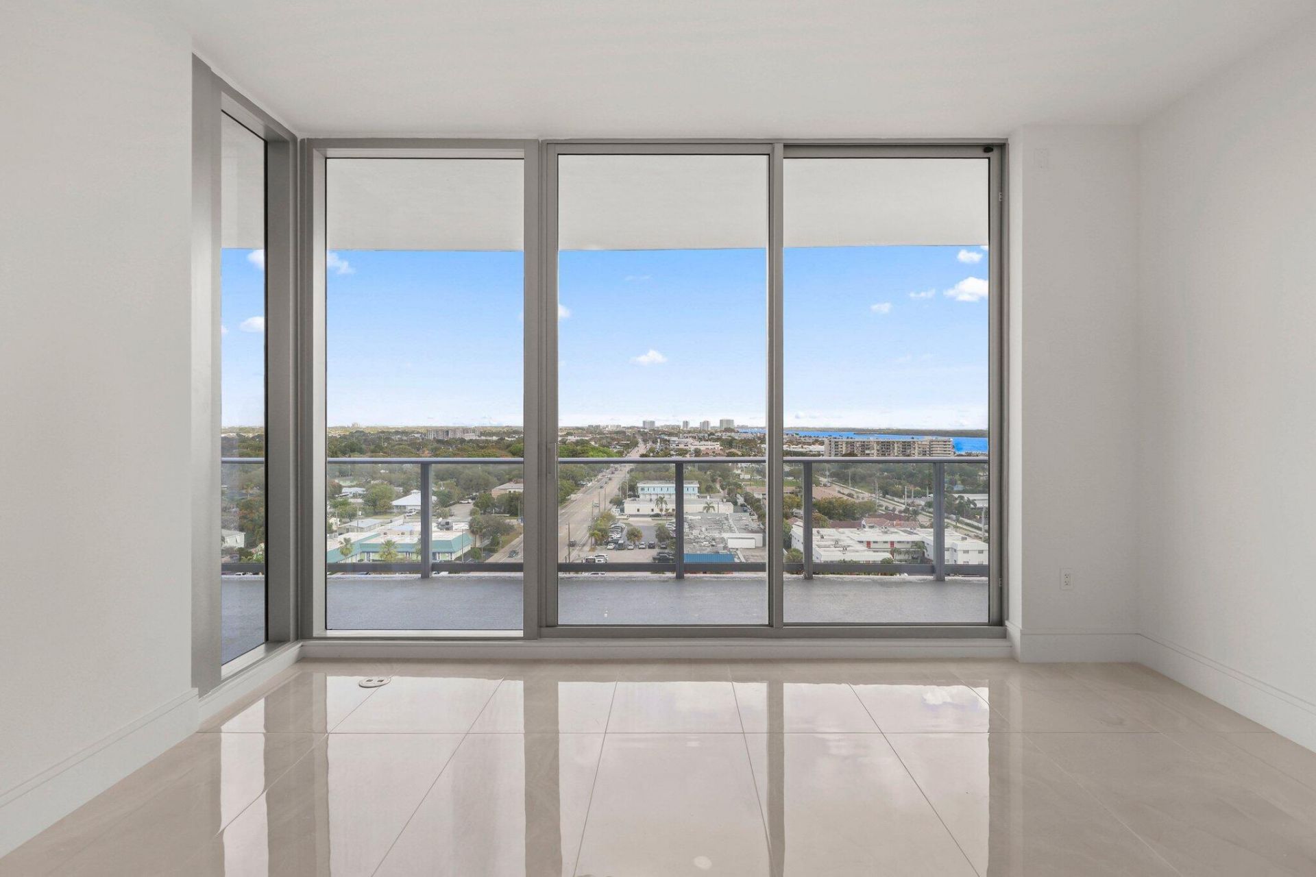 220 Lake Shore Drive, Unit 1121, Lake Park, FL 33403 Photo