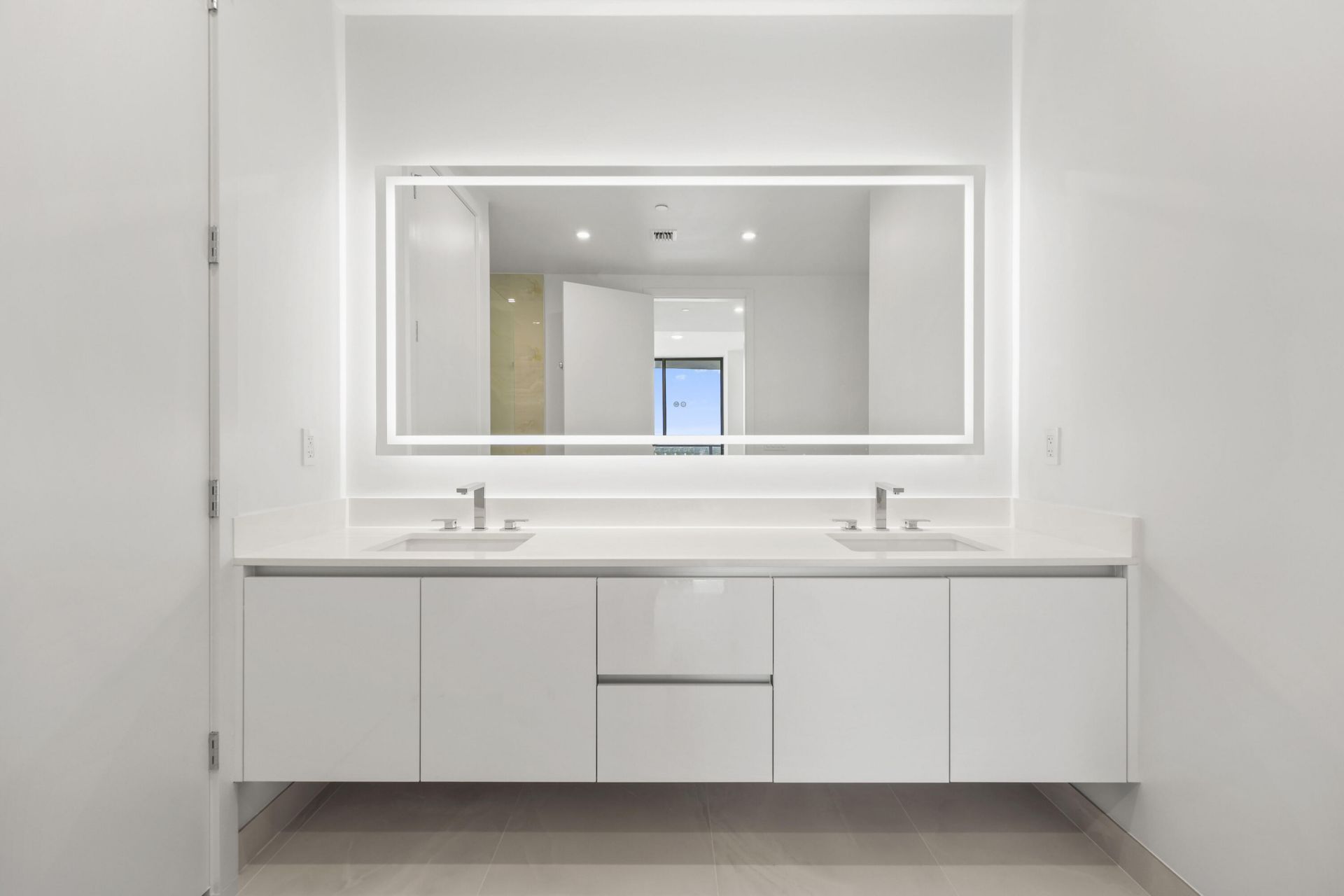 220 Lake Shore Drive, Unit 1121, Lake Park, FL 33403 Photo