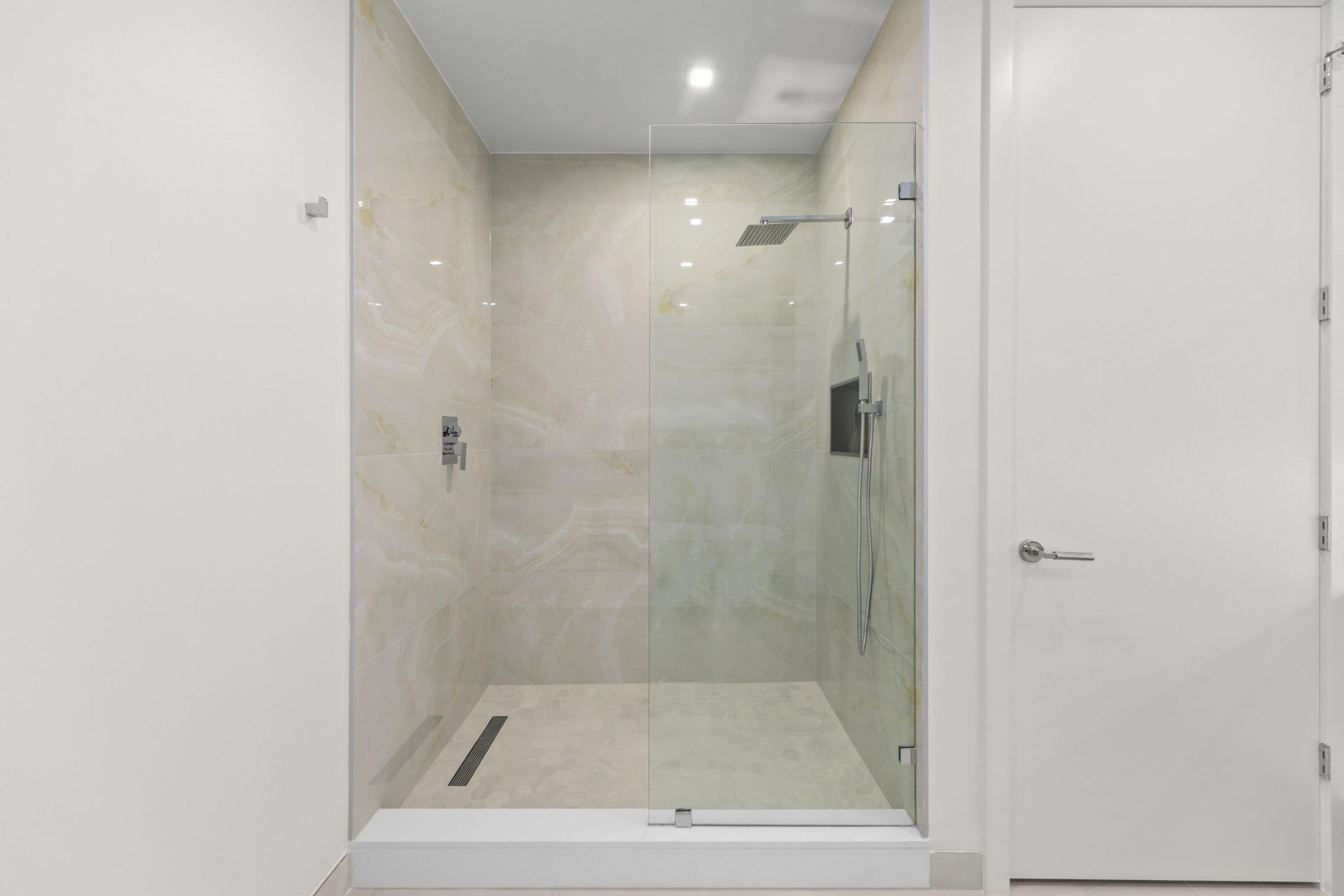 220 Lake Shore Drive, Unit 1121, Lake Park, FL 33403 Photo