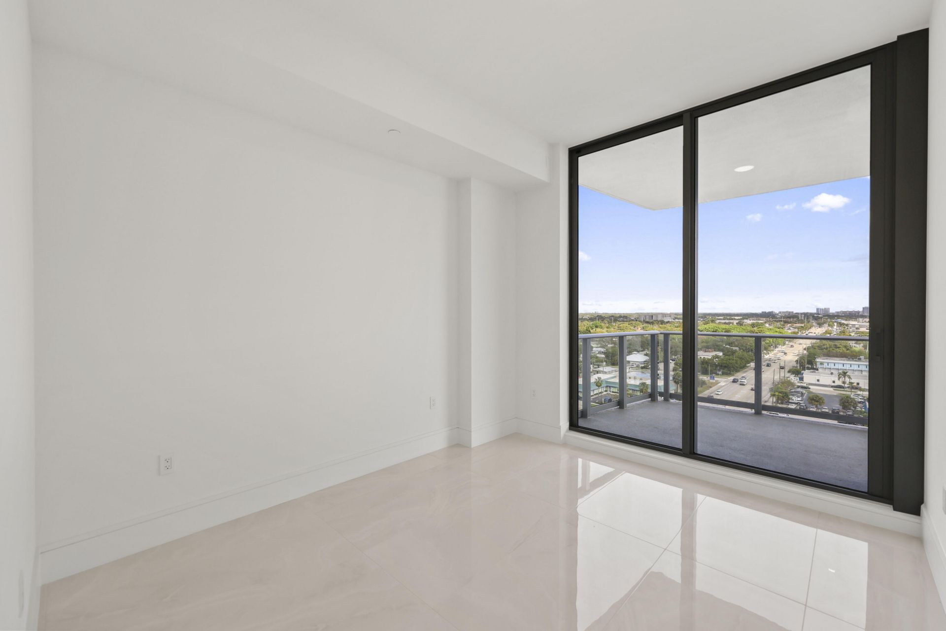 220 Lake Shore Drive, Unit 1121, Lake Park, FL 33403 Photo