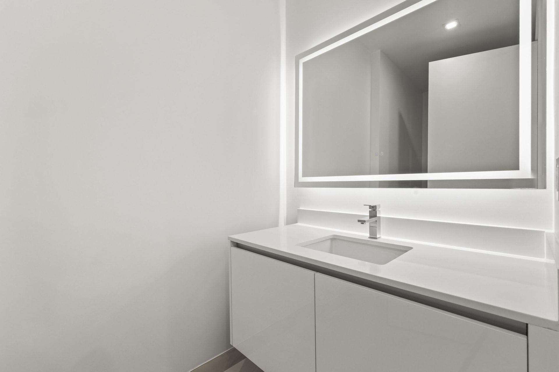 220 Lake Shore Drive, Unit 1121, Lake Park, FL 33403 Photo