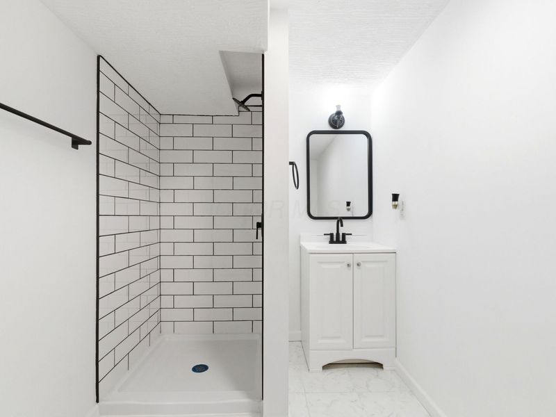 3725 S Ohio Avenue, Columbus, OH 43207 Photo 13