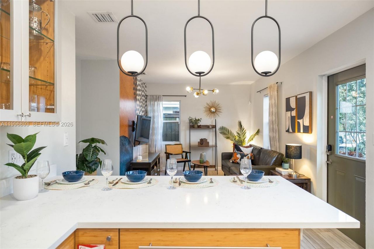 201 NE 16th Ct, Fort Lauderdale, FL 33305 Photo