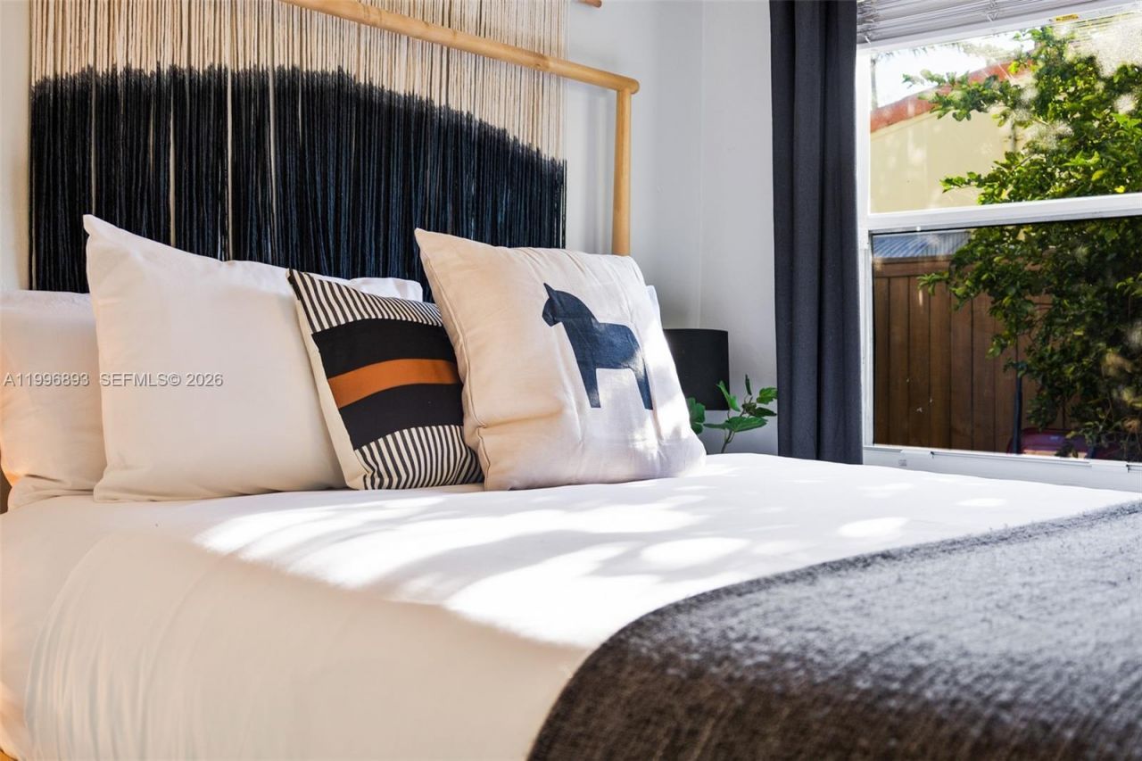 201 NE 16th Ct, Fort Lauderdale, FL 33305 Photo