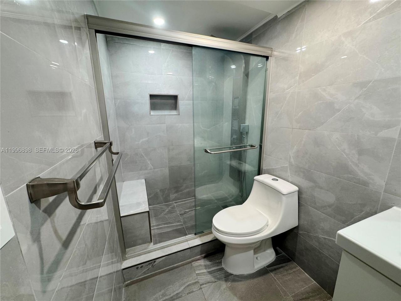 1455 N Treasure Dr, Unit 7B, North Bay Village, FL 33141 Photo