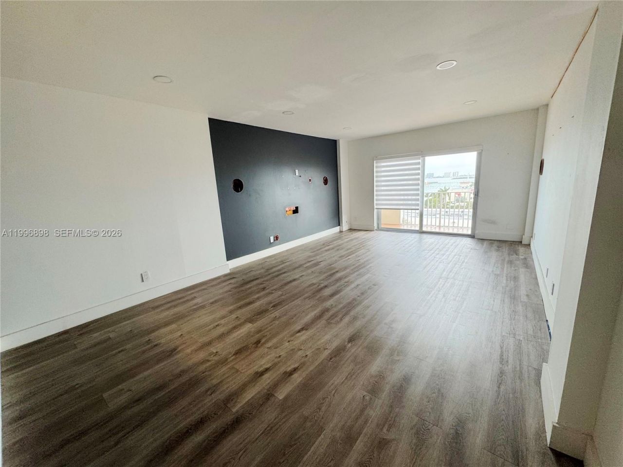1455 N Treasure Dr, Unit 7B, North Bay Village, FL 33141 Photo