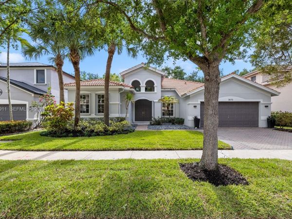 3870 E Hibiscus St, Weston, FL 33332