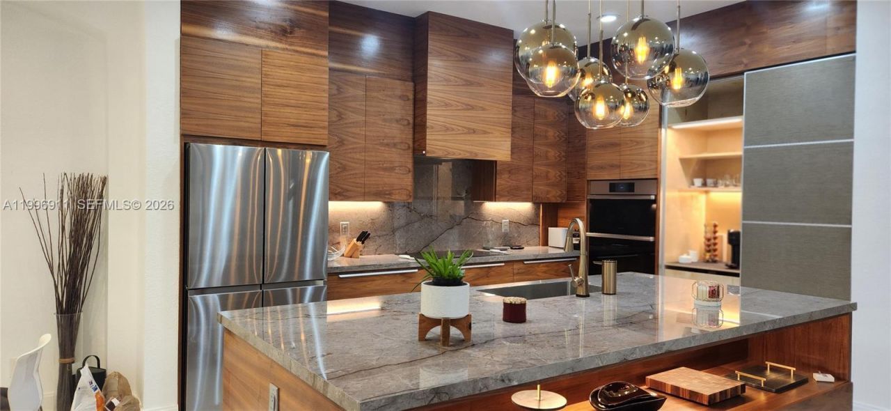 3870 E Hibiscus St, Weston, FL 33332 Photo