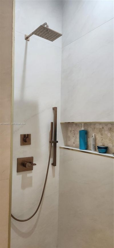 3870 E Hibiscus St, Weston, FL 33332 Photo