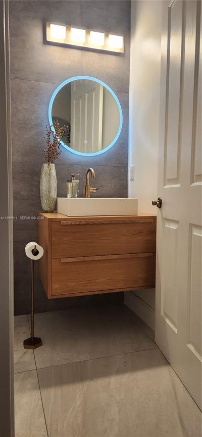 3870 E Hibiscus St, Weston, FL 33332 Photo