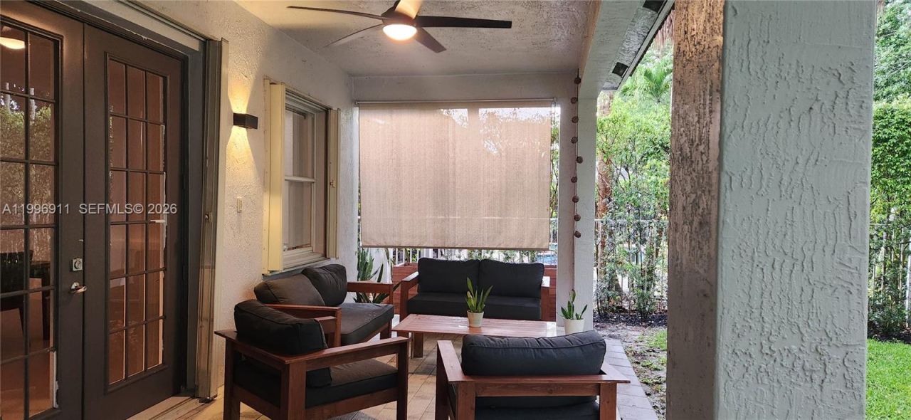 3870 E Hibiscus St, Weston, FL 33332 Photo