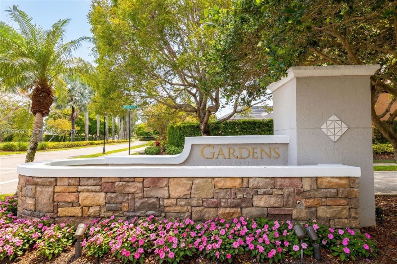 3870 E Hibiscus St, Weston, FL 33332 Photo