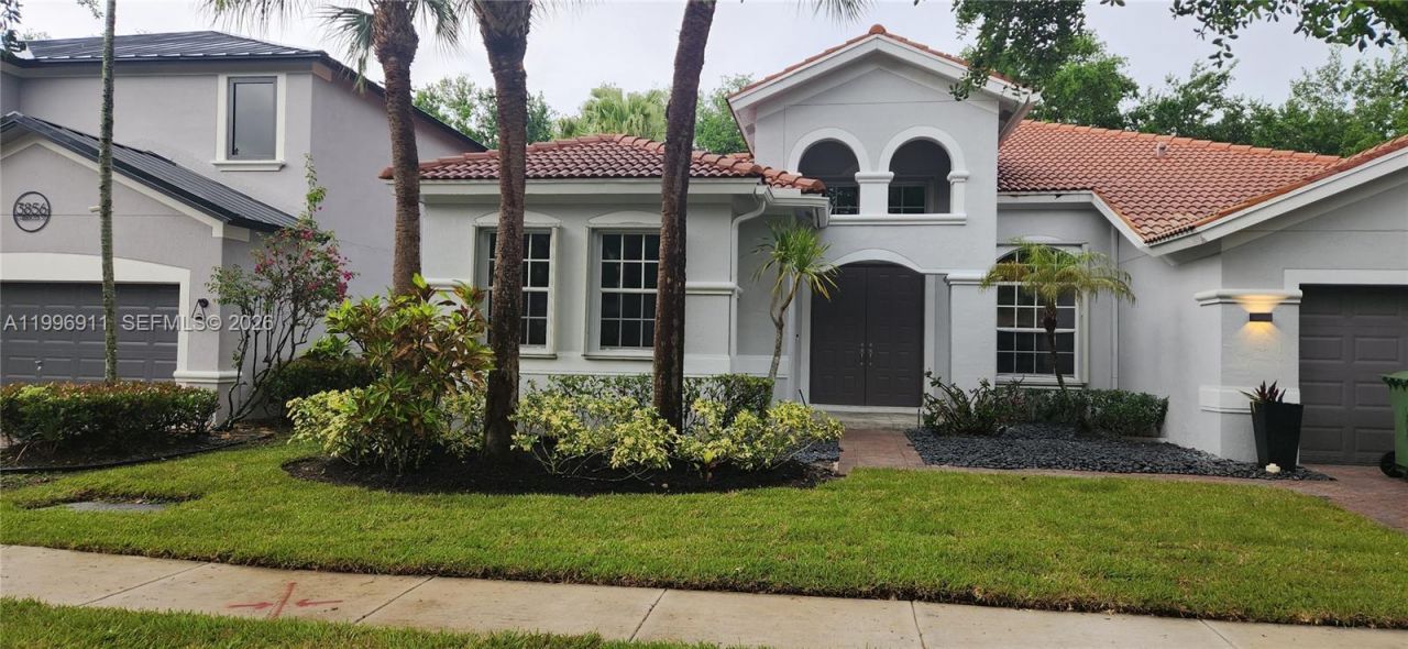 3870 E Hibiscus St, Weston, FL 33332 Photo