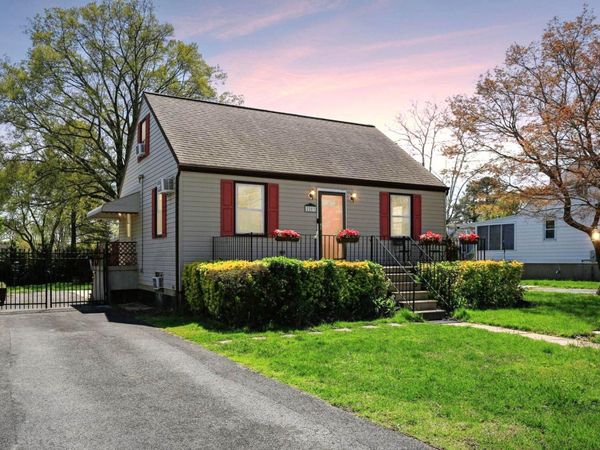 2203 MIDDLEBOROUGH ROAD, ESSEX, MD 21221