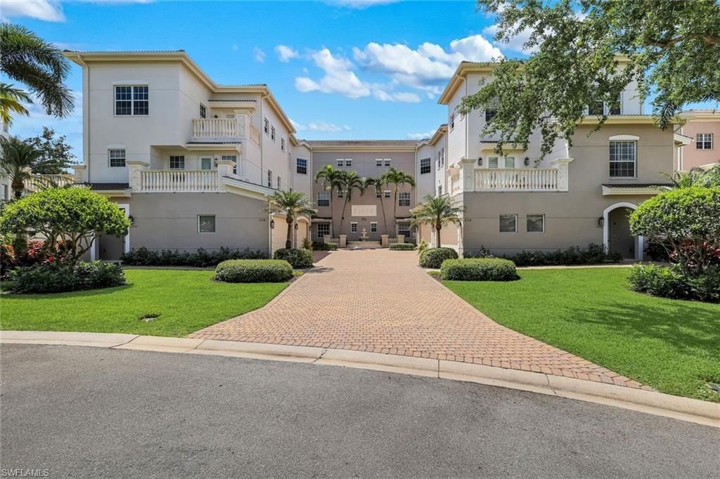 554 Avellino Isles Cir, Unit 101, Naples, FL 34119 Main Photo