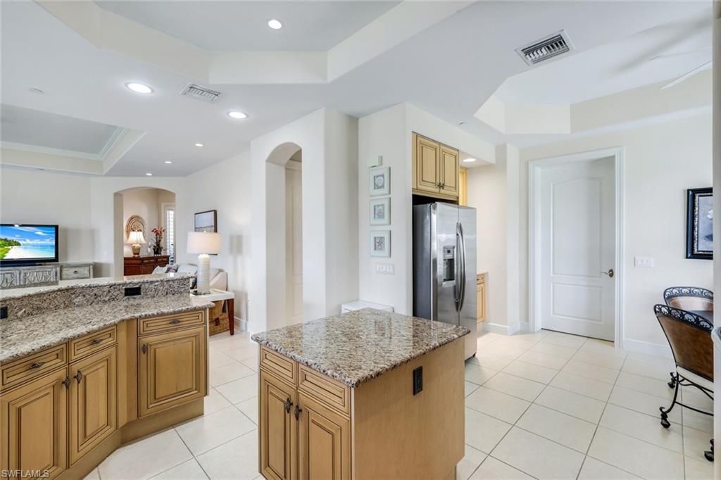 554 Avellino Isles Cir, Unit 101, Naples, FL 34119 Photo