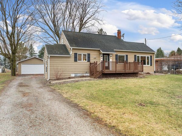 22383 570th Avenue, Austin, MN 55912