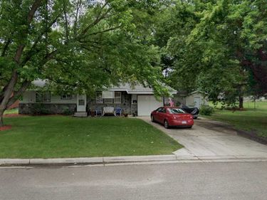 512 Sunrise Avenue, Paynesville, MN 56362