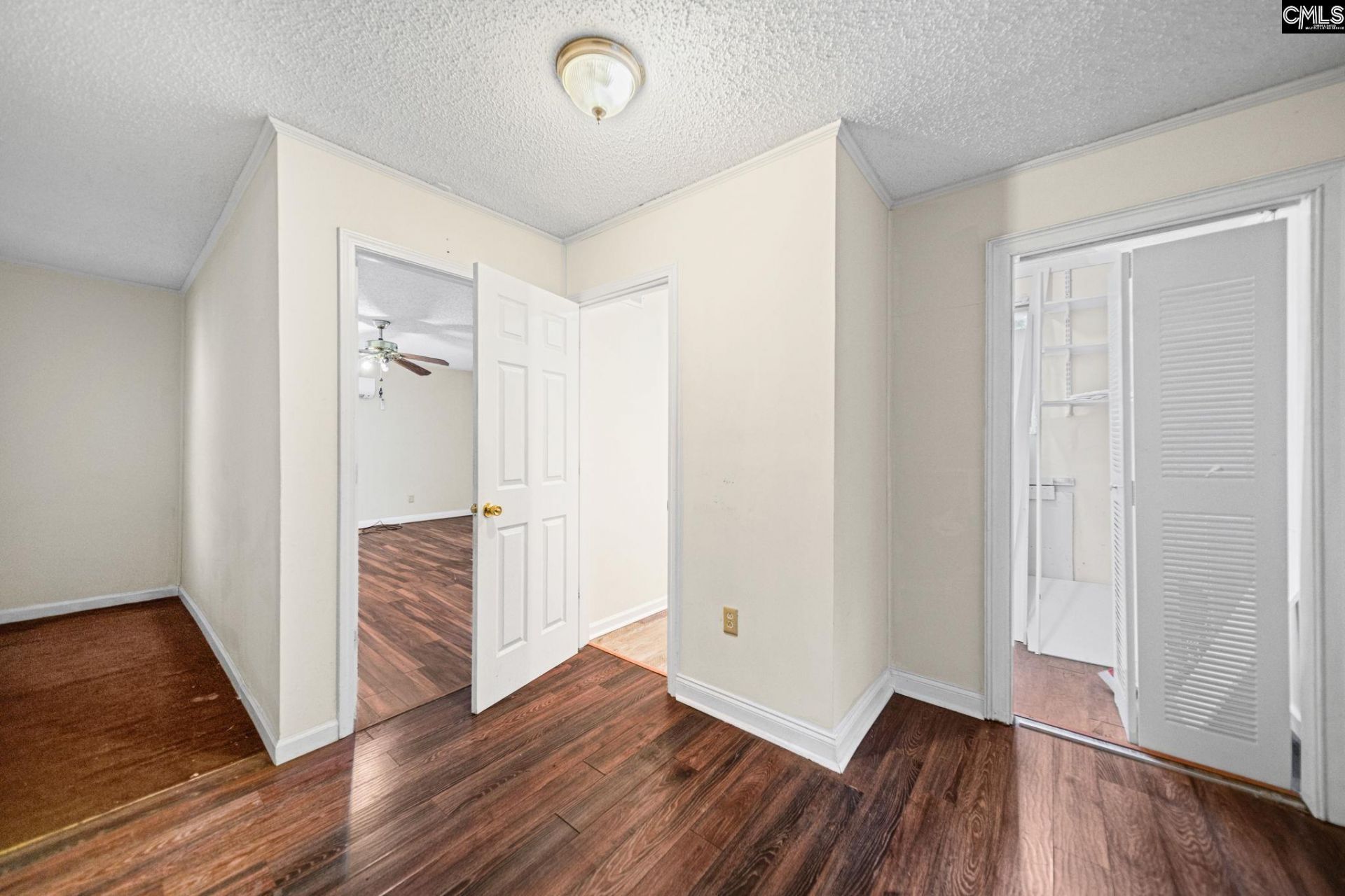 924 Stebondale Road  Photo 12