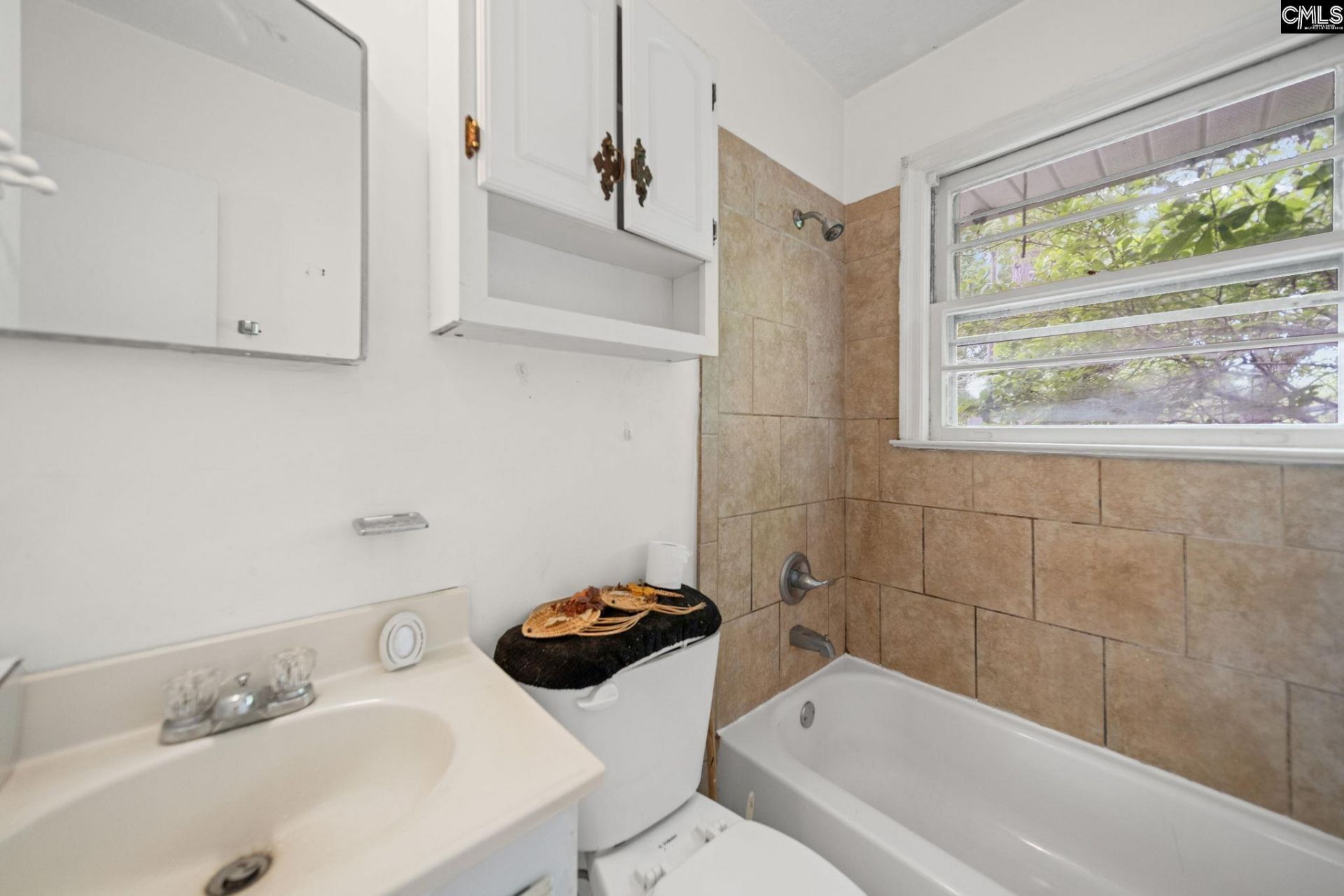 924 Stebondale Road  Photo 13