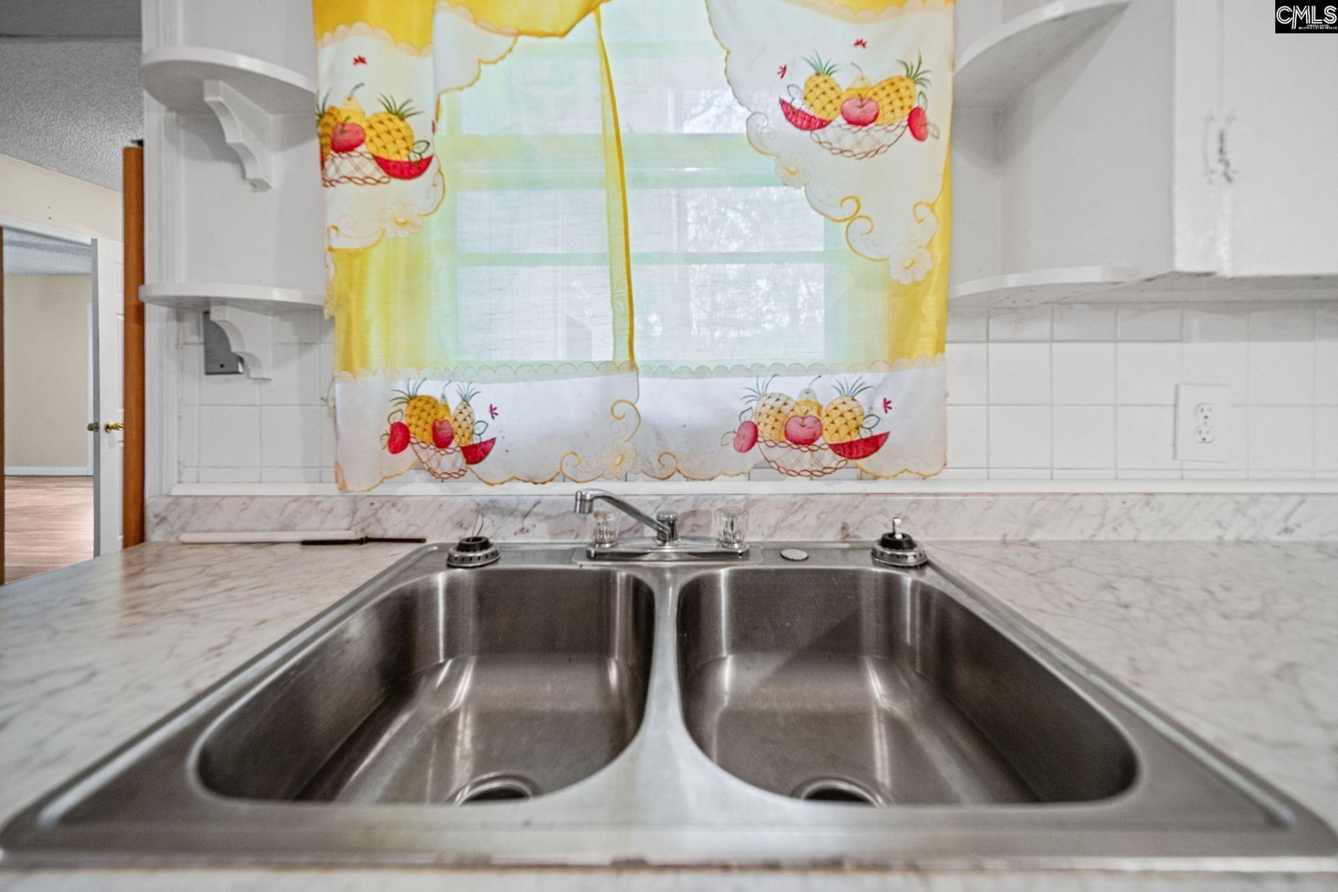 924 Stebondale Road  Photo 22