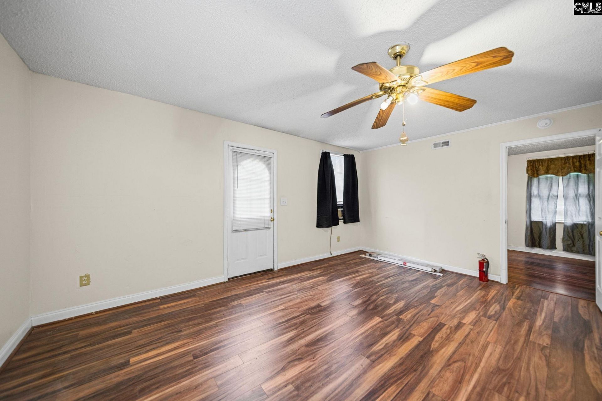 924 Stebondale Road  Photo 23