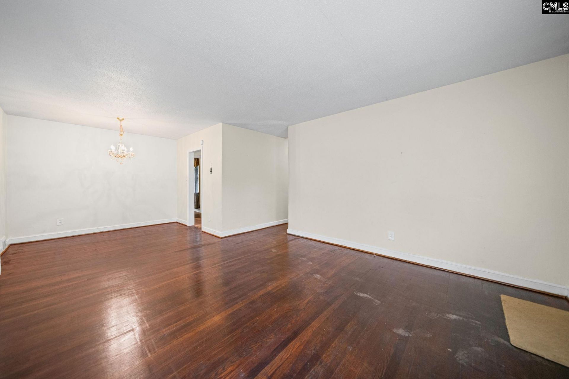 924 Stebondale Road  Photo 4