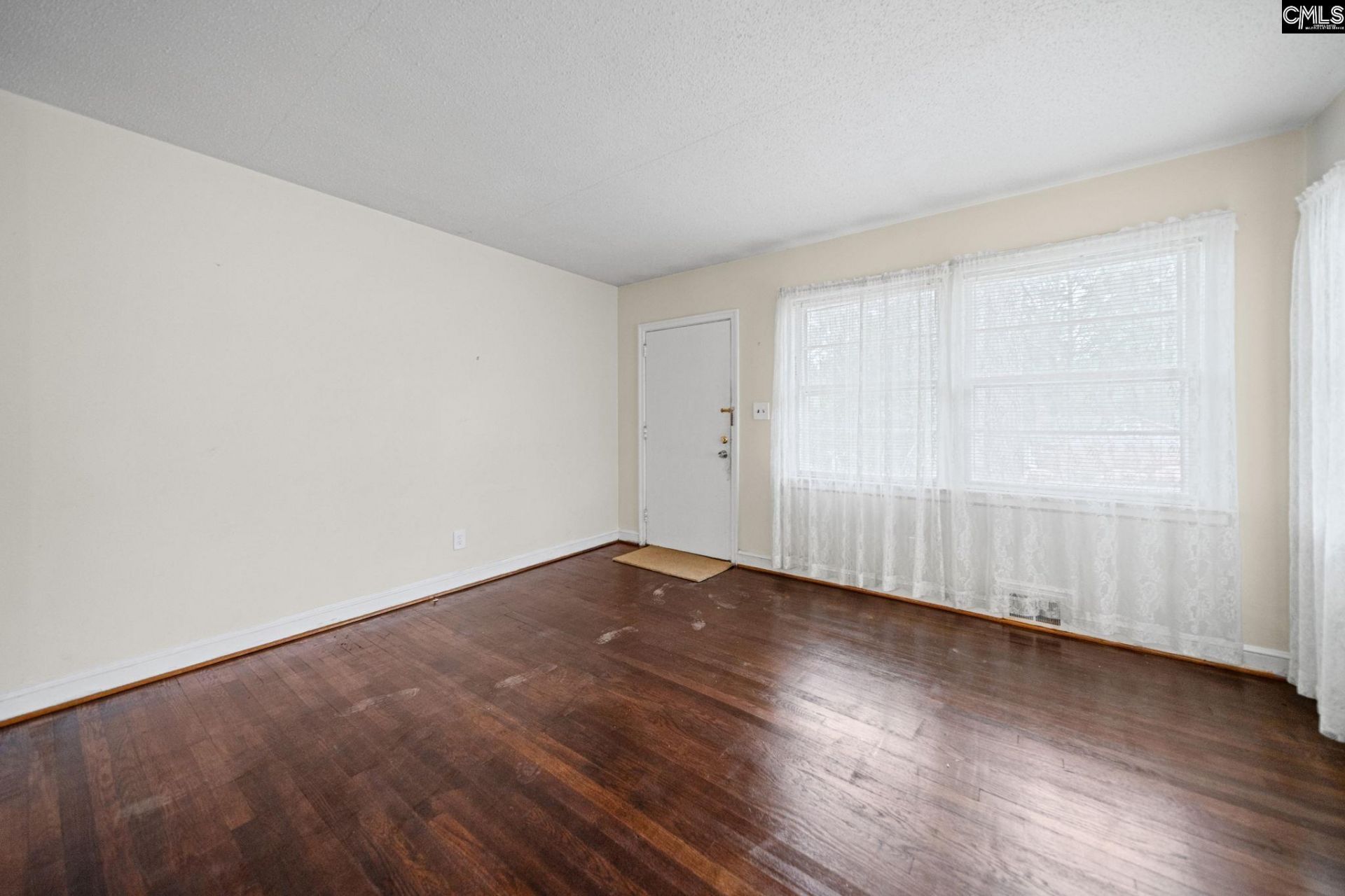 924 Stebondale Road  Photo 6