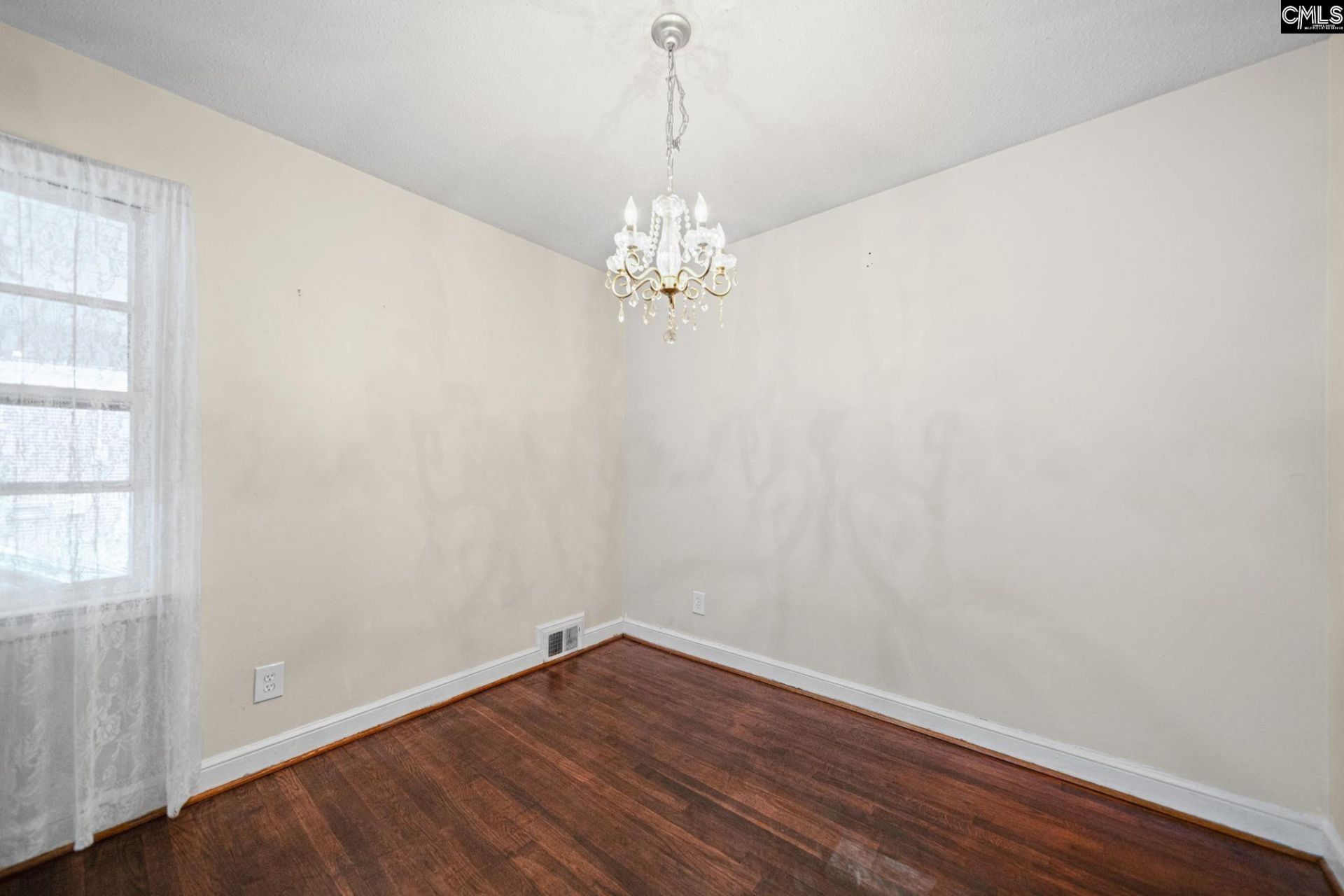 924 Stebondale Road  Photo 8