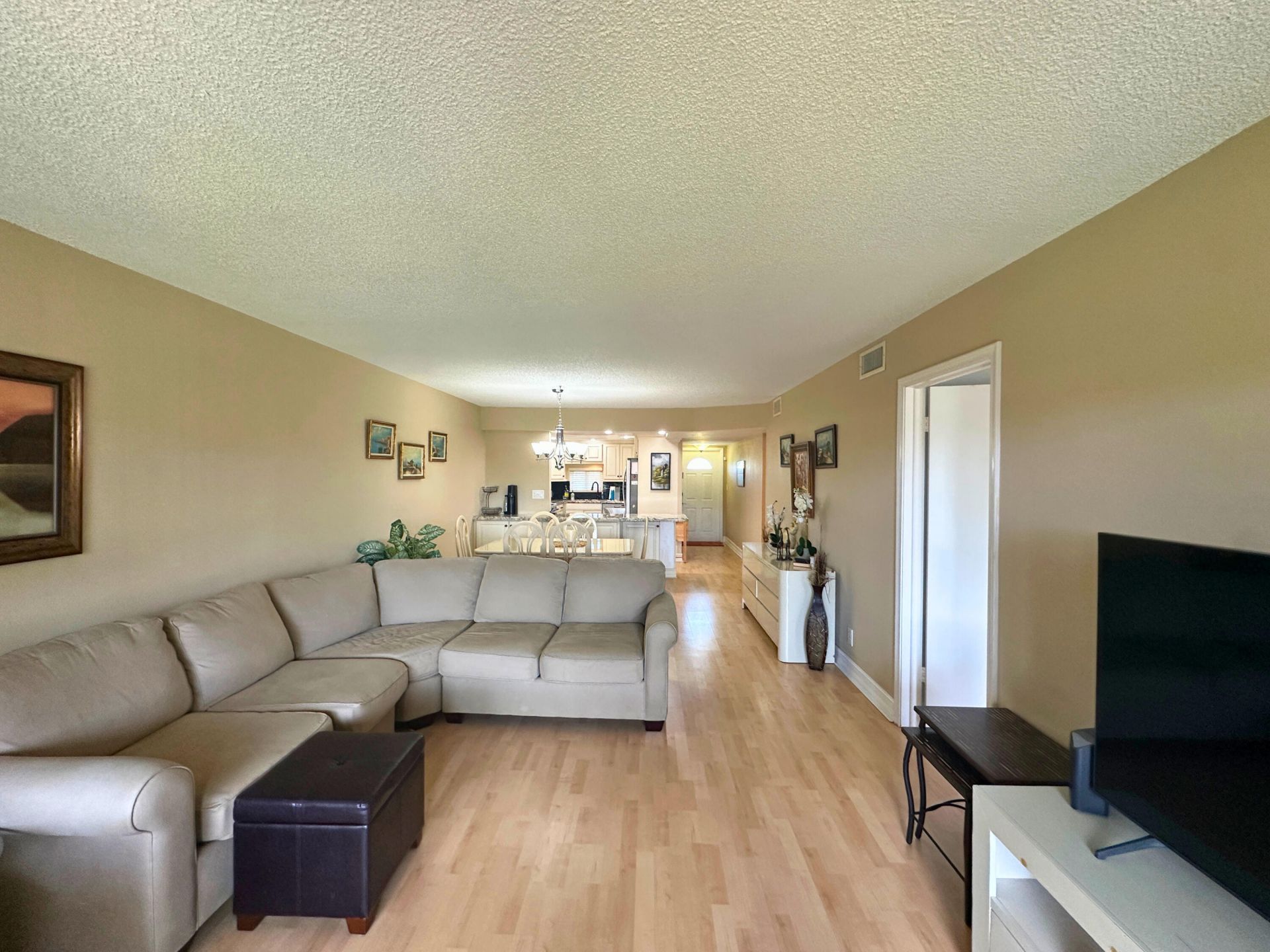 8921 S Hollybrook Boulevard, Unit 308, Pembroke Pines, FL 33025 Photo