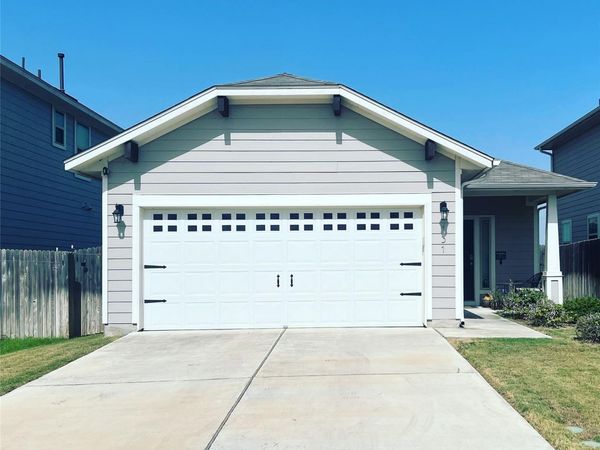 131 Corvid DR, Buda, TX 78610