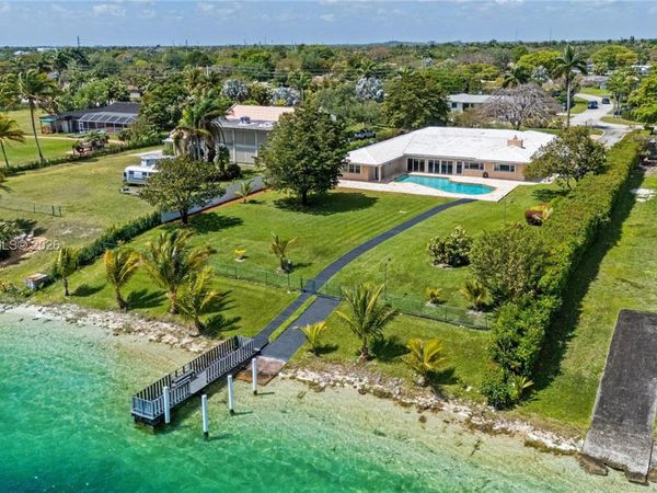 14021 SW 97th Ave , Miami, FL 33176