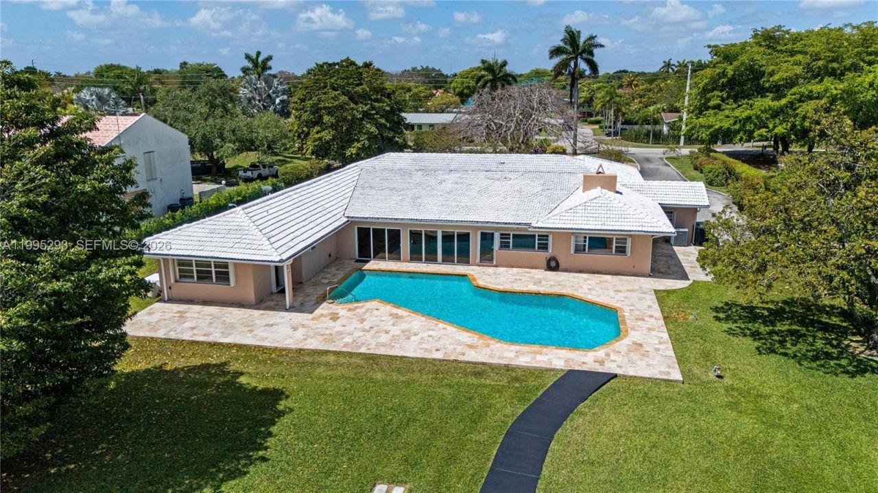 14021 SW 97th Ave , Miami, FL 33176 Photo