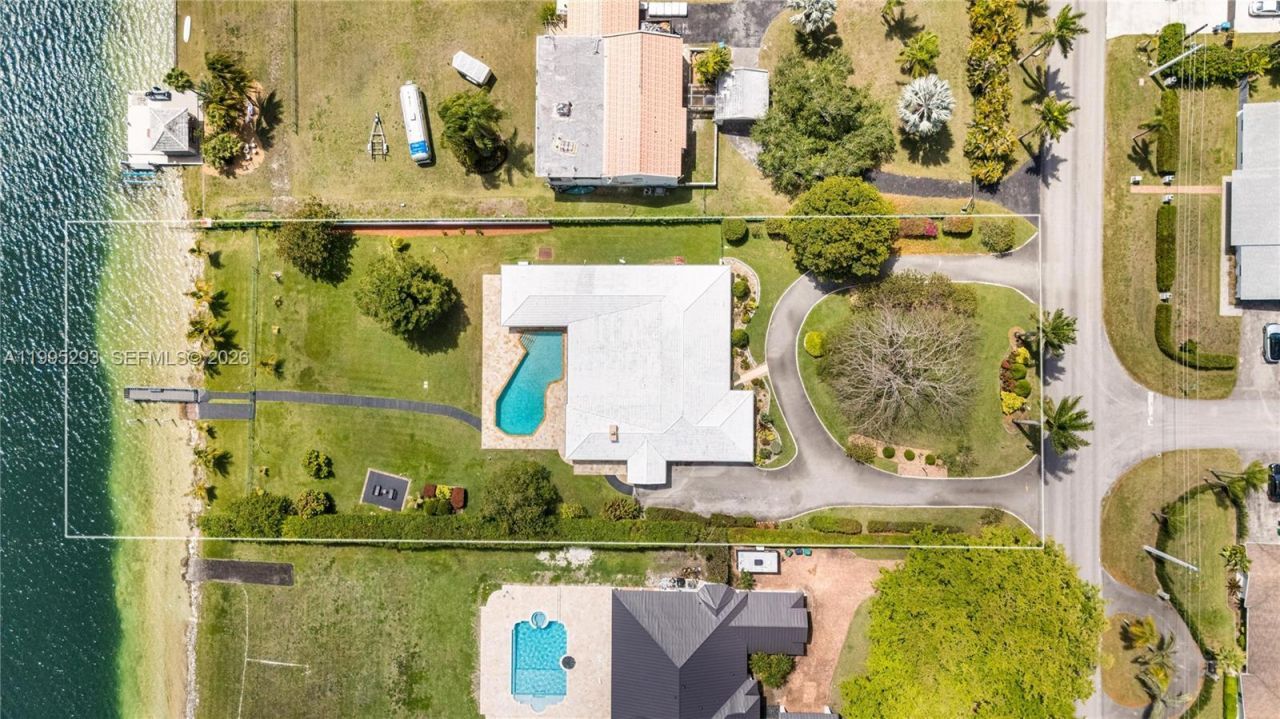 14021 SW 97th Ave , Miami, FL 33176 Photo