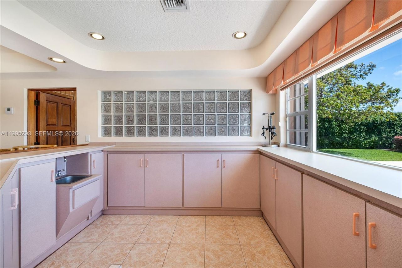 14021 SW 97th Ave , Miami, FL 33176 Photo