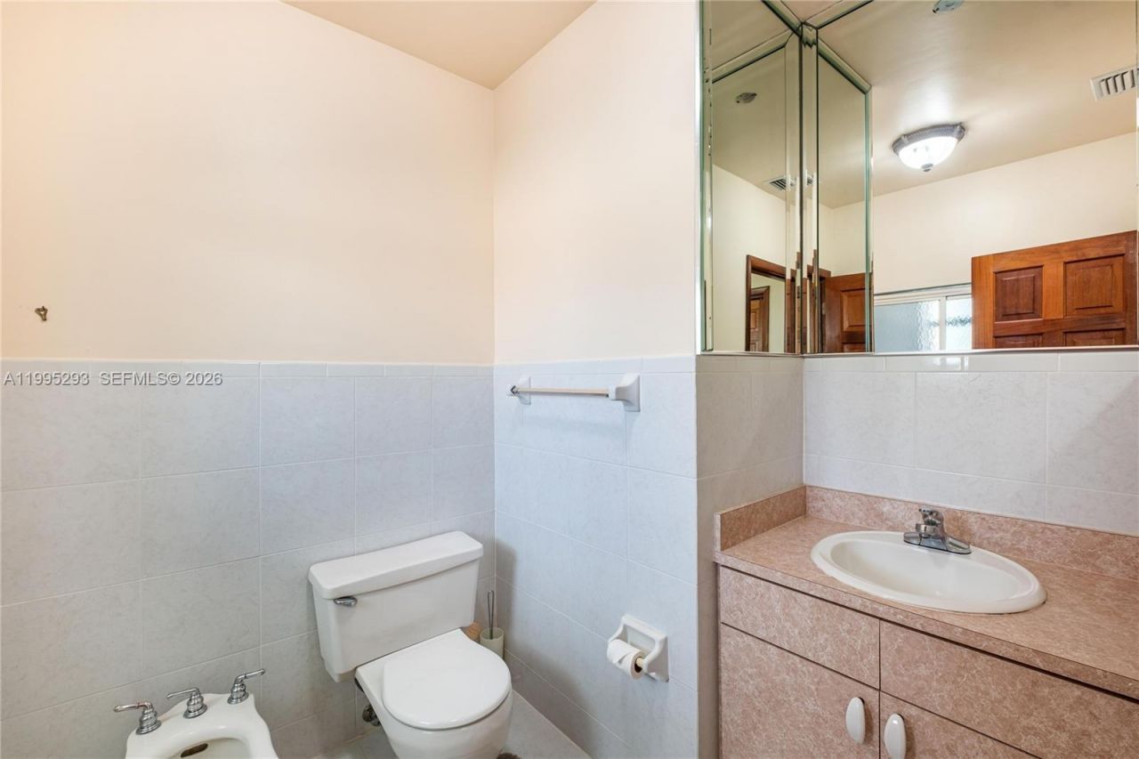 14021 SW 97th Ave , Miami, FL 33176 Photo