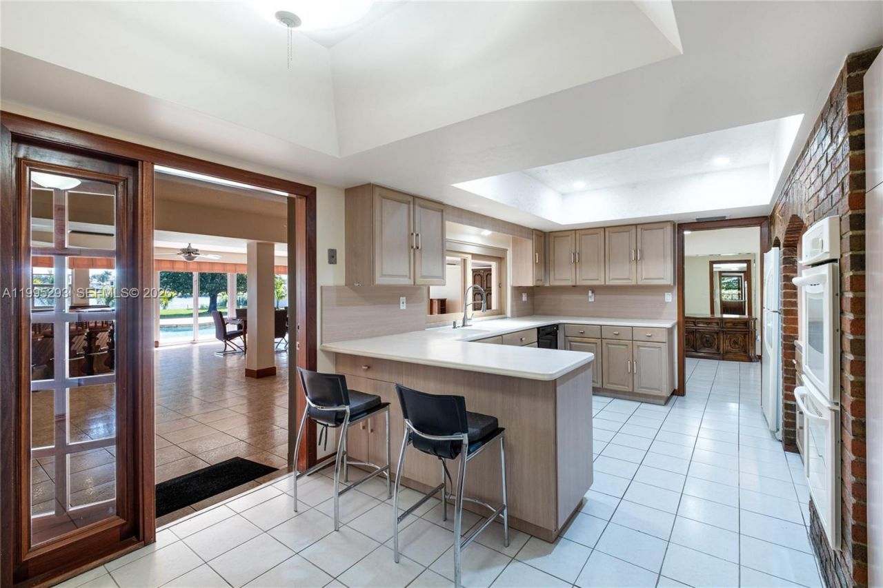 14021 SW 97th Ave , Miami, FL 33176 Photo