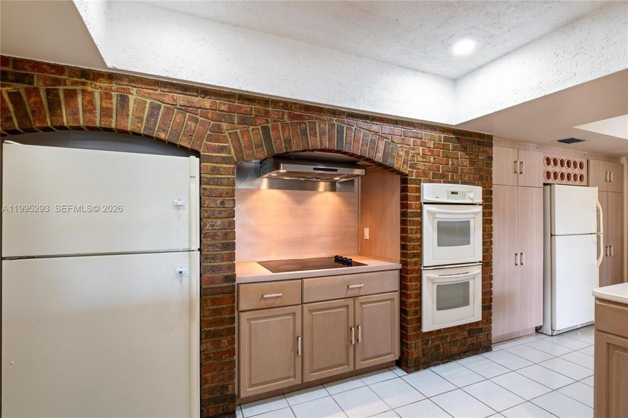 14021 SW 97th Ave , Miami, FL 33176 Photo