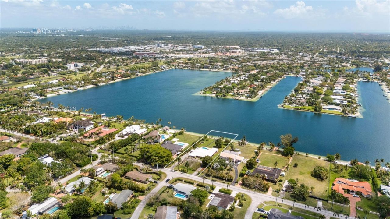 14021 SW 97th Ave , Miami, FL 33176 Photo